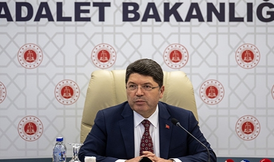 Bakan Tunç: Birikmiş adli yardım ücretleri TBB'ye aktarıldı