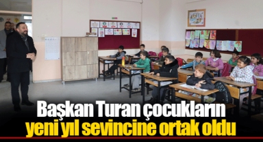 Başkan Turan çocukların yeni yıl sevincine ortak oldu