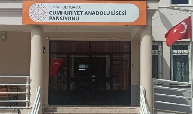 Bergama'da Öğrenci Pansiyonlarında Hafta Sonu Yemek Kısıtlaması Tartışma Yarattı