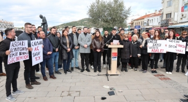 CHP Foça Gençlik Kollarından asgari ücret protestosu