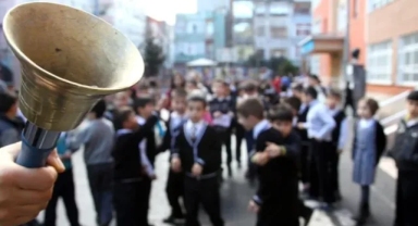 CHP'li Ertürk duyurdu: Atatürk'e hakaret eden müdür merkezi okula atandı