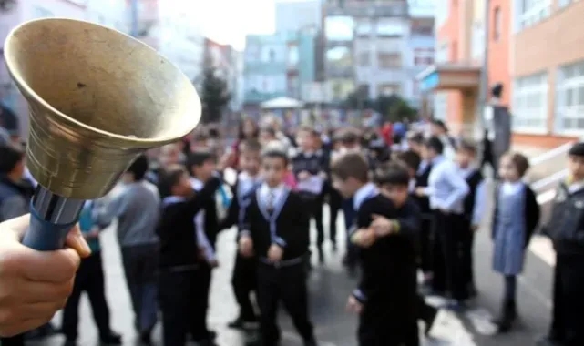 CHP'li Ertürk duyurdu: Atatürk'e hakaret eden müdür merkezi okula atandı