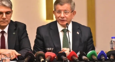 Davutoğlu'ndan çok konuşulacak AK Parti itirafı