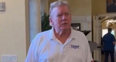 Donald Trump yeni saç modeliyle ilk kez görüntülendi