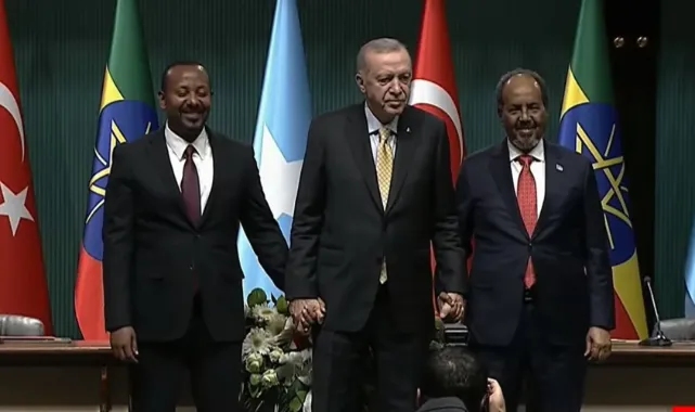 Erdoğan, Somali ve Etiyopya zirvesinde düzenlenen toplantıda konuşuyor: 'İlk adımını atmış olduk'