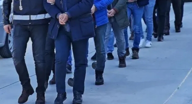 İstanbul'da IŞİD operasyonunda 30 kişi gözaltına alındı, 16 kişi aranıyor