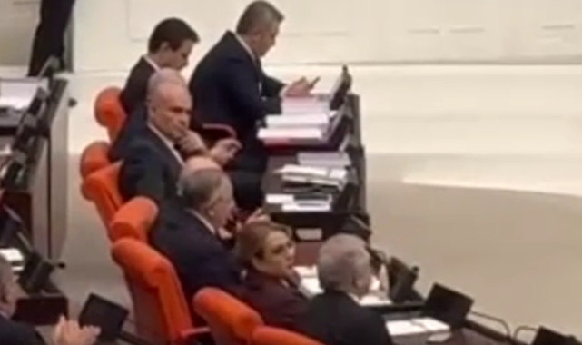 MHP Genel Başkanı Bahçeli, DEM Partili Bakırhan'ı uzun süre alkışladı: Önce tokalaştı, şimdi alkışladı