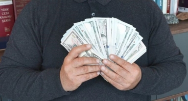 'Sahte dolar' mağduru tekstilci konuştu: '4 kez makineden geçirdim, dördünde de geçti...'