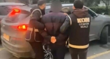 Devleti 100 Milyon Dolandırdı, Ödülle Taçlandırıldı!