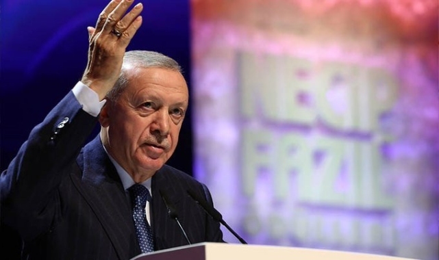 Erdoğan Necip Fazıl Ödül Töreni'nde: Ayasofya'yı açmak bu fakire nasip oldu