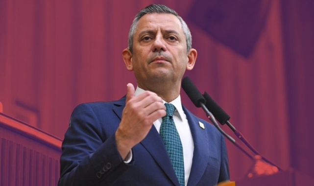 Özgür Özel, Rıza Akpolat'ın gözaltısını protesto etti: 'Millete sırt dönmek yanlıştır!'