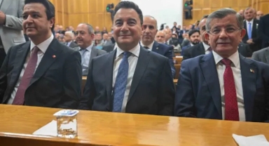 Yeni Yol grubu, yola eksik başladı: 5 milletvekili katılmadı!
