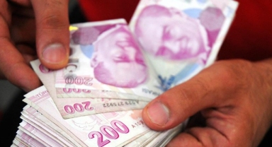 Zamlı emekli aylıkları hesaplara yatmaya başladı