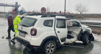 CHP'li Milletvekili Ocaklı aracıyla kaza yaptı