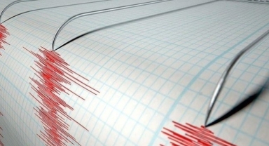 Ege Denizi'nde peş peşe iki deprem