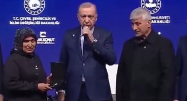 Erdoğan’dan depremde iki evladını kaybeden anneye: Ne kadar güzel dua ettim sana ya…