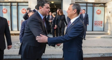 Özgür Özel'den TÜSİAD'a soruşturma açıklaması: 'TÜSİAD Başkanının sözleri doğrulandı'