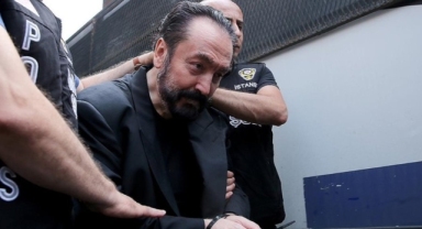 Adnan Oktar'a üç ayrı suçtan beraat kararı verildi