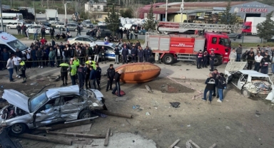Bayramda acı bilanço: Yaşanan trafik kazalarında 20'den fazla ölü onlarca yaralı var