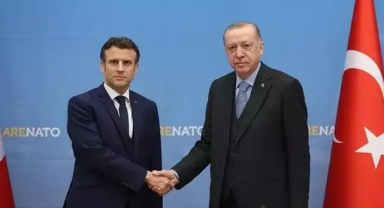 Cumhurbaşkanı Erdoğan, Macron ile telefonda görüştü