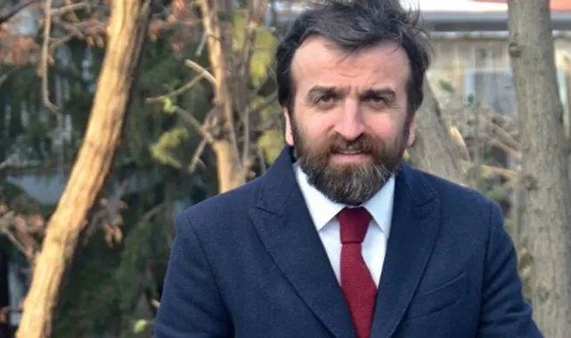 Flash TV&#039;nin kayyumu, Yeni Şafak&#039;ın eski yazarı oldu