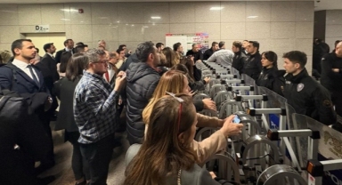 İBB'ye yönelik operasyonda 61 kişi tutuklamaya sevk edildi