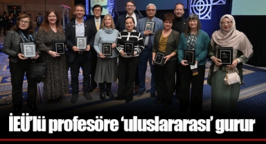 İEÜ’lü profesöre ‘uluslararası’ gurur