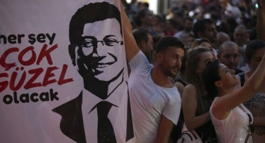 İmamoğlu’nun afişlerine toplatma kararı