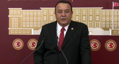 İYİ Parti’den istifa eden Adnan Beker, CHP’ye katılıyor