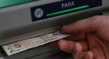 ATM'lerde yeni dönem: Para çekme limitleri değişti!
