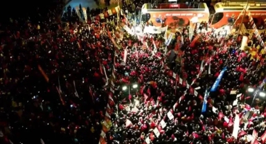CHP'nin 'Millet İradesine Sahip Çıkıyor' mitinginde üçüncü durak Başakşehir