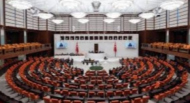 İklim Kanunu'nda iktidardan geri adım: Görüşmelere iki gün ara verildi