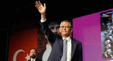 Özgür Özel'den 'Gençlere özgürlük' mesajı