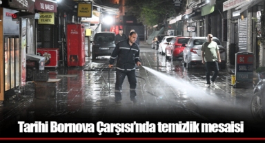 Tarihi Bornova Çarşısı’nda temizlik mesaisi