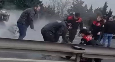 TEM Otoyolunda zincirleme kazada 4 polis memuru yaralandı