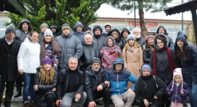 Tutuklu gençlerin aileleri Silivri nöbetinde: 'En azından sınavları burada yapılsın'