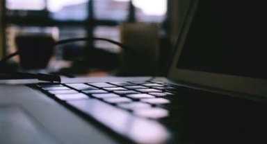 Araştırma: Gençlerin yarısı internetsiz bir dünyada yaşamak istiyor