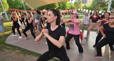 Atatürk Kent Parkı’nda Açık Havada Zumba Coşkusu