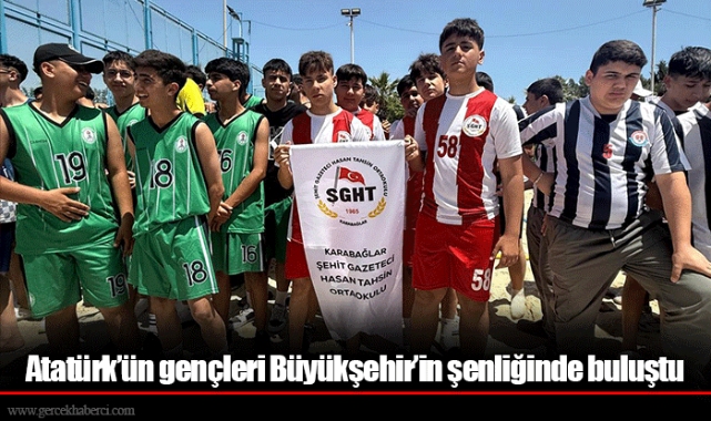 Atatürk’ün gençleri Büyükşehir’in şenliğinde buluştu
