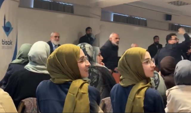 Boğaziçi Üniversitesi'nde protestoya müdahale! 4 kişi tutuklandı