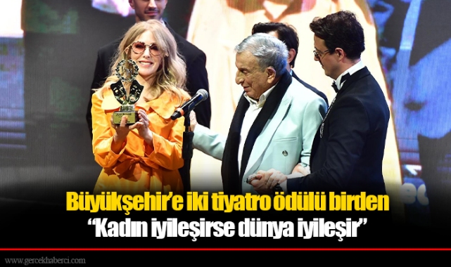 Büyükşehir’e iki tiyatro ödülü birden