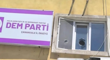 Çanakkale'de DEM Parti İl Başkanlığı'na taşlı saldırı! 1 gözaltı
