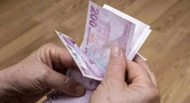 Emekliye bayram ikramiyesinin hesaplara yatırılacağı tarih belli oldu