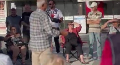 Foça’da Platformdan Açık Hava Toplantısı: “Demokraside çağrılar tükenmez”
