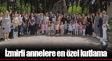 İzmirli annelere en özel kutlama