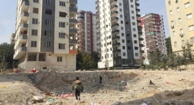 Milyonluk vurgun: Depremde ölenlerin altınlarını çalan polis ihraç edildi