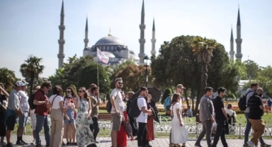 Nisan ayında yabancı ziyaretçi sayısında yüzde 8,01 artış
