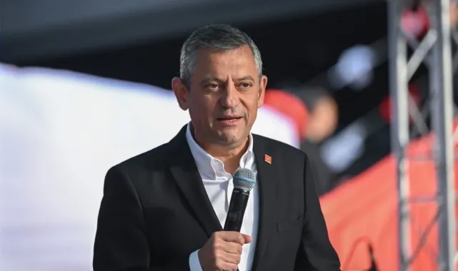 Özgür Özel’den 19 Mayıs’ta AK Partili gençlere çağrı! 'Reisinizin elinden topu geri alın'