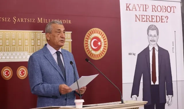 Parası ödenmiş ama ortada yok!... CHP'li Öztürkmen sordu: Melih Gökçek robotu nerede?