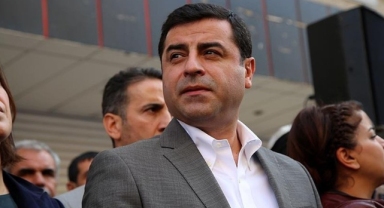Selahattin Demirtaş'ın 'Cumhurbaşkanına hakaret' duruşması ertelendi